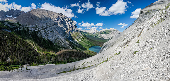 Hiking down to Hidden Lake.
