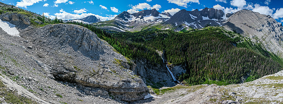 Hiking back down from the headwall (L) to Hidden Lake (R).
