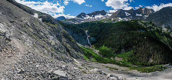 View back to the headwall and Fossil Falls.