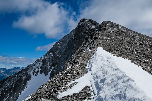 Views up the ridge.