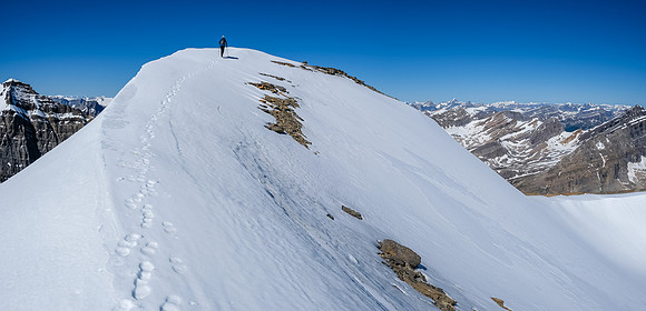 Returning to the lower west summit of Harris.