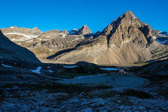 Views back over the eastern end of the valley to Mount Augusta.