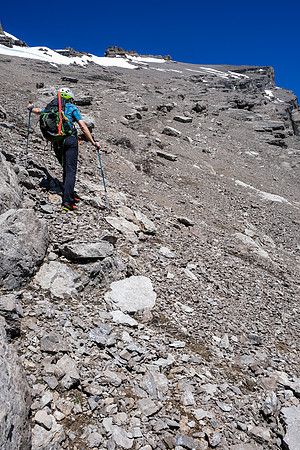 The horrid, horrid scree that we used to ascend to the summit block.