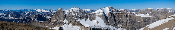 The impressive east face of Mount Willingdon opens up behind us.