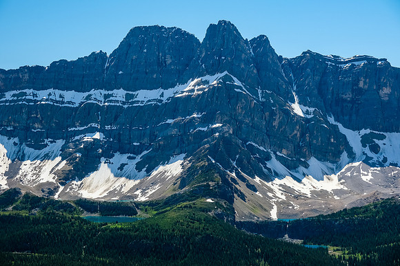 Views back to tarns along the eastern edge of the Siffleur River valley.