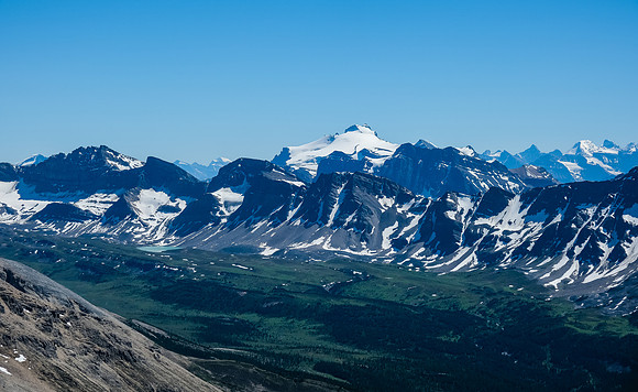 Looking over the Siffleur towards Mount Hector.