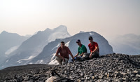 Summit views were limited thanks to thick smoke, but here we are nonetheless! Petain, Joffre and Cordonnier (L to R) in the bg.
