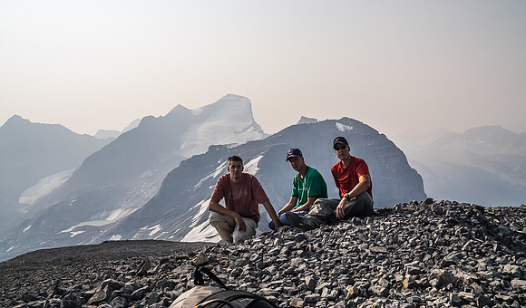 Summit views were limited thanks to thick smoke, but here we are nonetheless! Petain, Joffre and Cordonnier (L to R) in the bg.