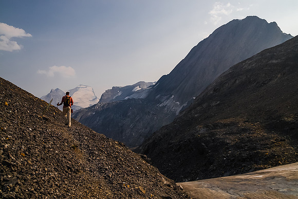 Jon hikes back across the south ridge of Northover on the way back to our Aster Lake camp.
