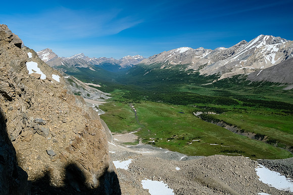 Views down and across the Siffleur River valley from Quartzite Col to Kentigern and Clearwater (R).