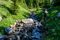 Leaving the creek, hiking up to Quartzite col.