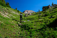 Leaving the creek, hiking up to Quartzite col.