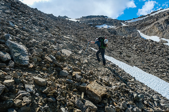 Ascending the Quartzite Col from the east.