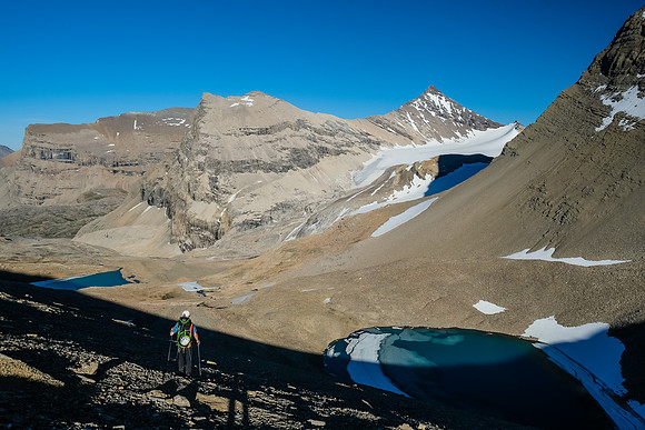 Descending the 2800m col into Upper Martin Creek.