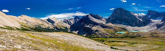 Looking over Clearwater Pass towards Dip Slope it's hard to believe it was snowing yesterday.