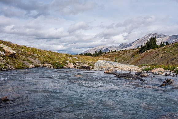 Crossing the Siffleur River.