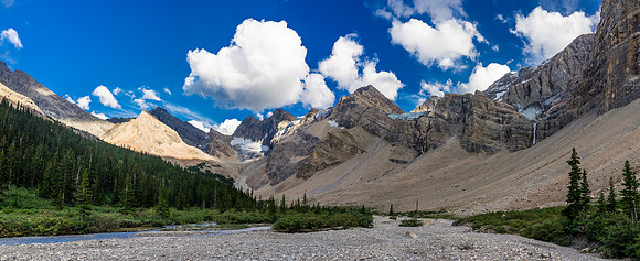 Upper Recondite Valley. The shortcut route from Upper Martin Creek coming down at distant c-l.