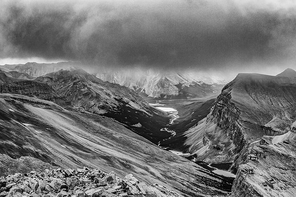 Gazing far east towards Martin and Trident Lakes.