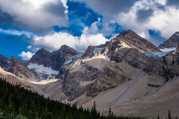 Upper Recondite Valley. The shortcut route from Upper Martin Creek coming down at distant left.