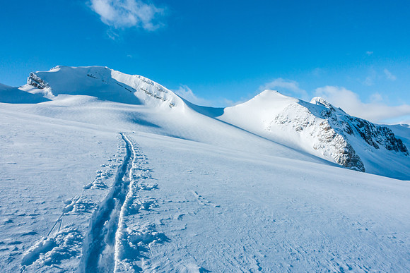 Ascending towards Mount Baker.