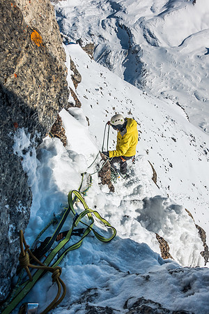 Steven prepares to rap the SE corner of the summit tower.