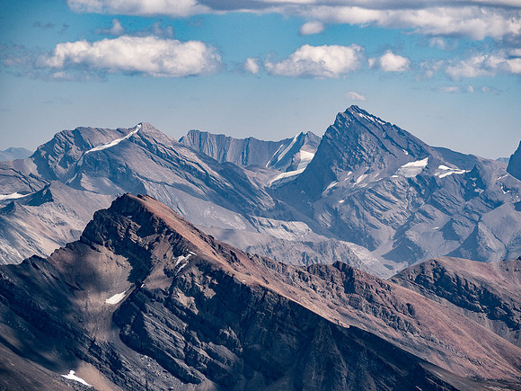 Little (L) and Big Cataract (R) Peaks.