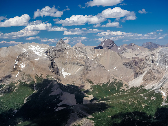 Recondite (L) with Icefall and Augusta to its right.