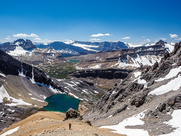 Great views back down to Lake Alice and over Dolomite Pass from near the plateau. We came up from the left and descended the gully on the right.