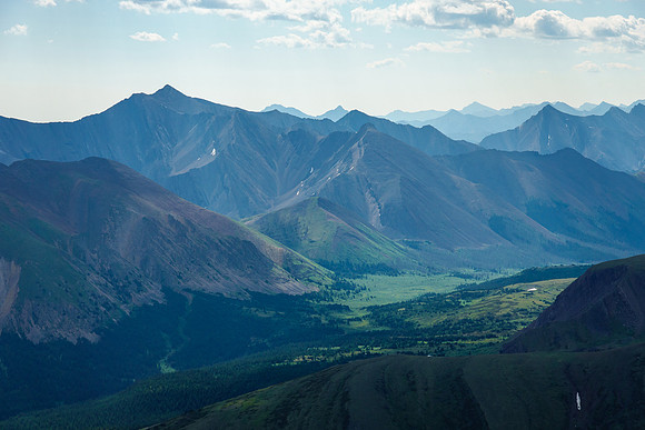 Melanin Peak (L) rises over Snow Creek Summit.
