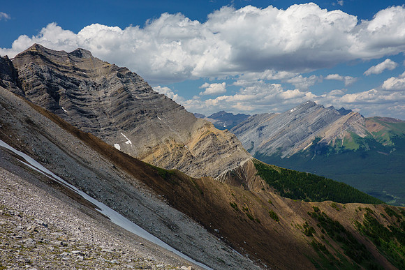 Prow Mountain (L) and Boar Station Peak (R).