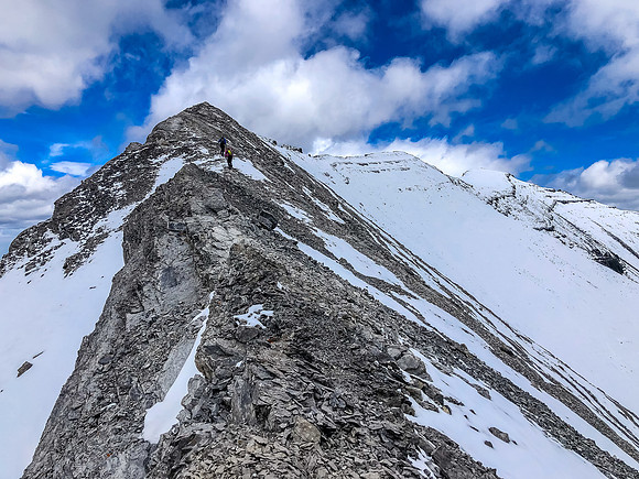 Ascending the west ridge of Wapiti Mountain to the summit.