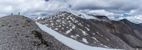 Hiking along the west ridge of Wapiti Mountain.