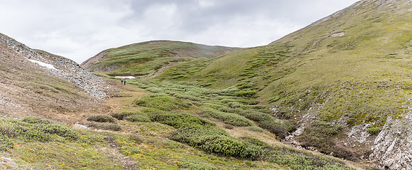 Nearing Shale Pass.