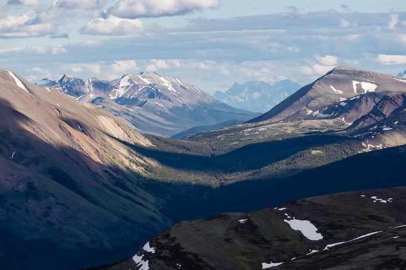 Looking over Snow Creek Summit & Cascade Fire Road towards a very distant Mount Lougheed!