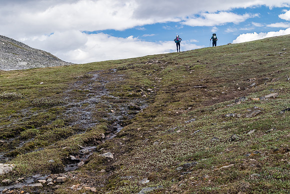 Hiking up to Divide Pass.