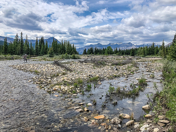 Crossing Skeleton Creek.