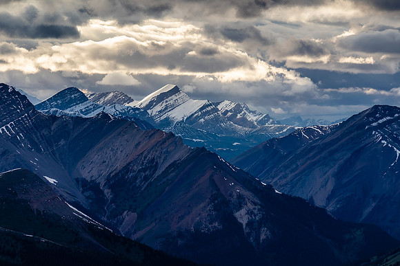Dramatic lighting on Dodo Peak with Hatter to its right.