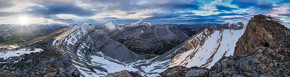 Phil and Joanna approach the summit (R).