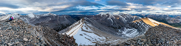 Late day lighting from the summit of Tomahawk Mountain looking east and south. Wapiti Mountain at R.