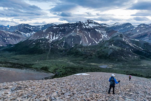 Descending Tomahawk Mountain to the pass.