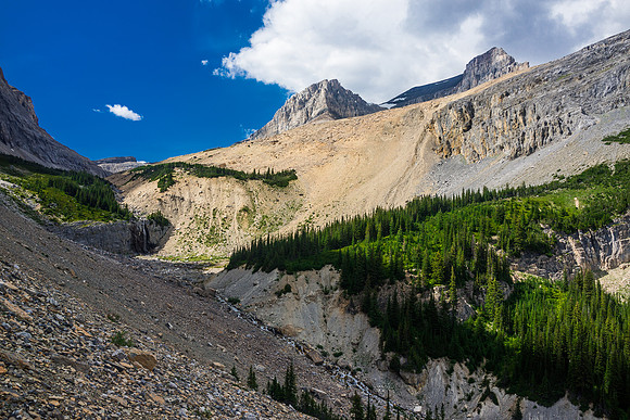 Another glance back at the traverse (L) to the tarns.