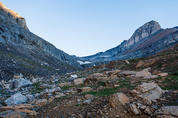 The cliff band with the snow patch comes into view.