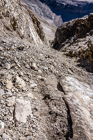 Back in the first gully under the NW summit.