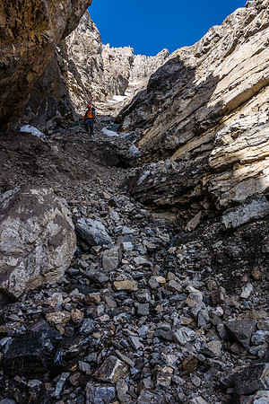Back in the first gully under the NW summit.
