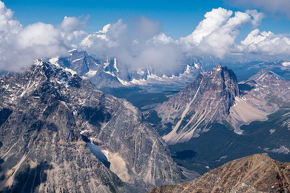 Views towards the Tonquin Valley.