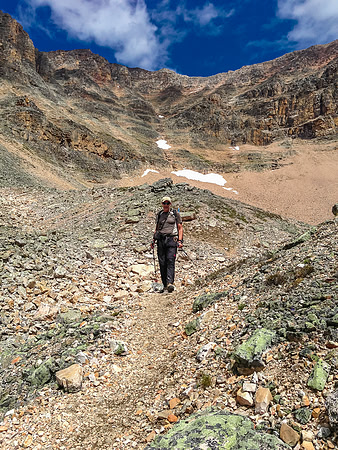 Back on easy terrain and on a trail leading to the Verdant Meadows.