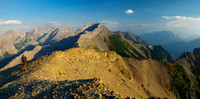 Hiking the ridge between Mount Turbulent and Fortune.
