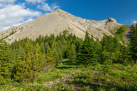 View back up one of the lower Fortulent peaks from Fortune.
