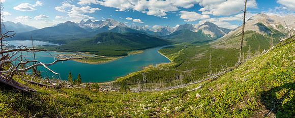 Wonderful views over Spray Lakes as we descend from Mount Fortune.