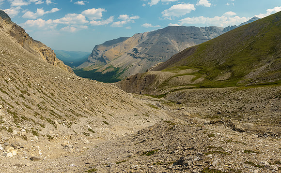 Descending an alternate route down towards North Burnt Timber Creek.